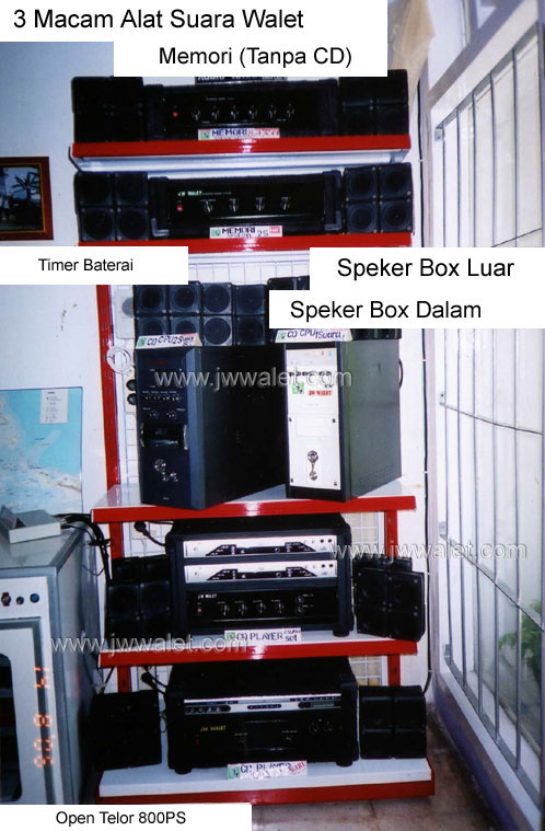 Display peralatan audio walet JW walet 2009